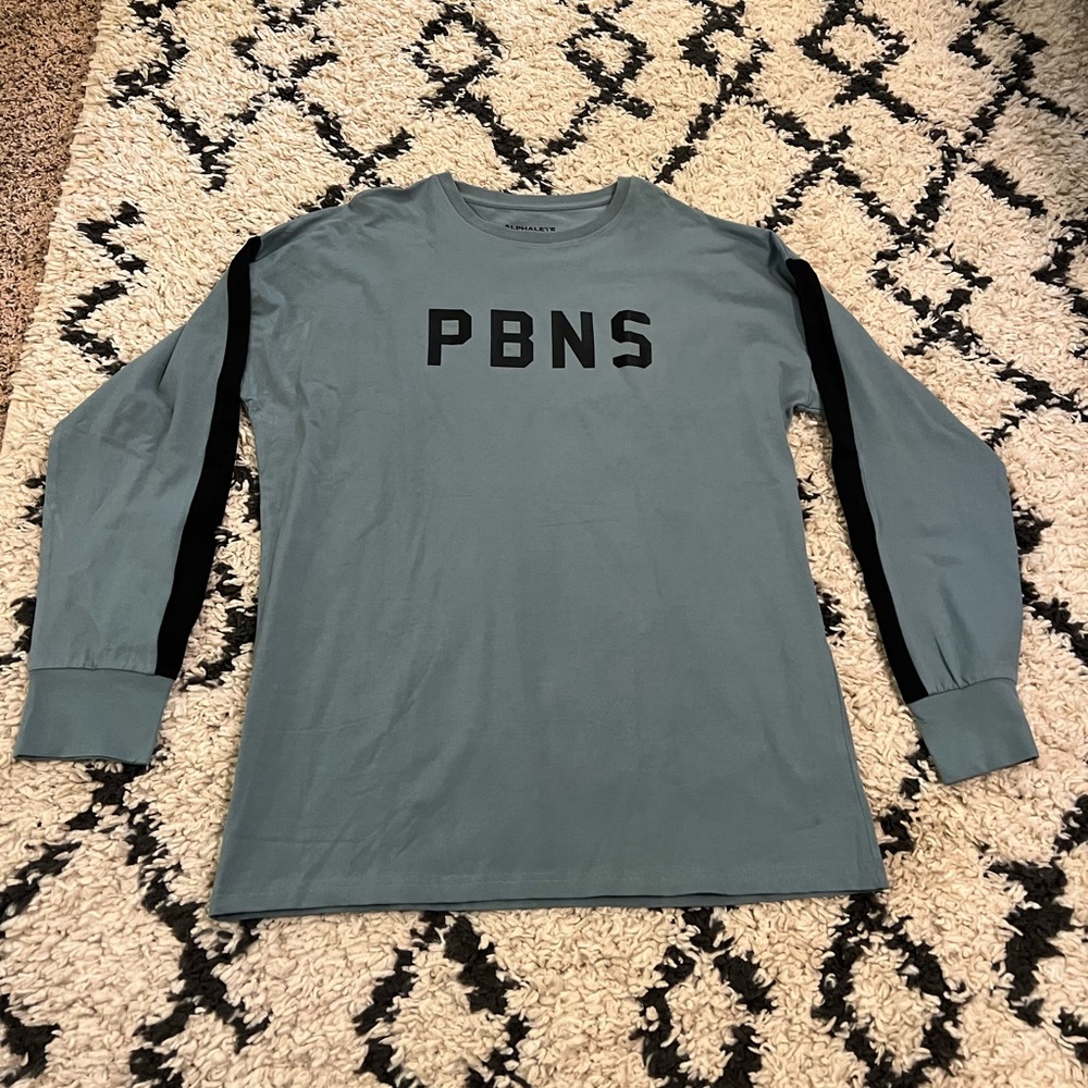Men’s Alphalete active wear long sleeve shirt size medium